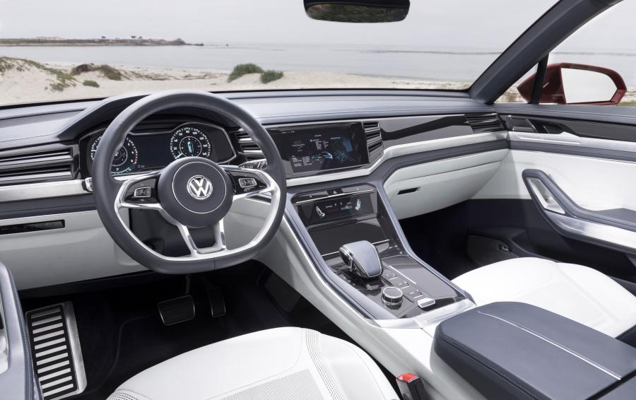 Интерьер Volkswagen Atlas Cross Sport Concept 2018 года  (фото 20 из 30)